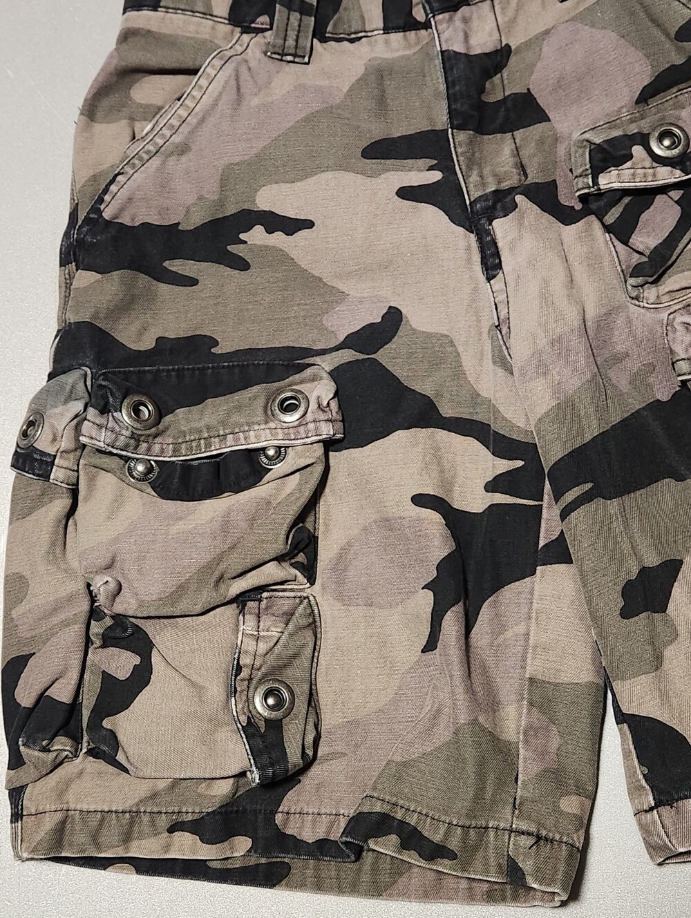 Vintage Y2K Old Navy Boys Camo Cargo Shorts Size 7 Camouflage Pockets 2005 - Picture 6 of 12